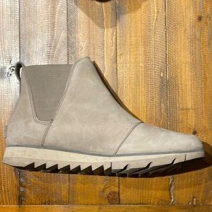SOREL Waterproof Ankle Booties Size 8 Taupe